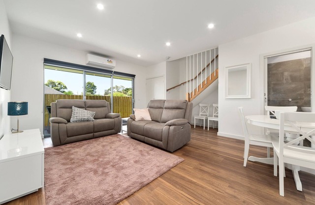 Rosewater Dromana, Rosewater 2