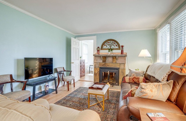 Rossville Home Near Downtown & Lookout Mountain!