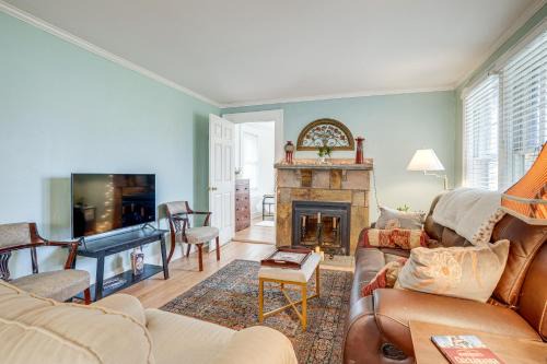 Rossville Home Near Downtown and Lookout Mountain!