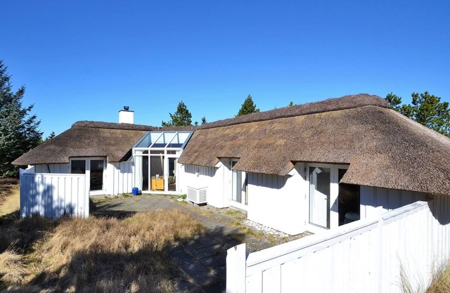 "Roulf" - 1.1km from the sea by Interhome