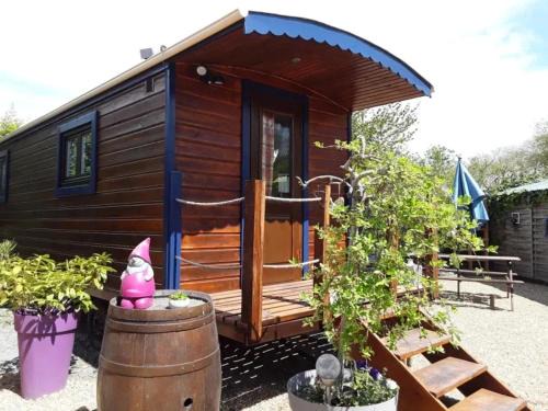 Roulotte Insolite avec Bain Nordique Privé à La Flèche - FR-1-410-485