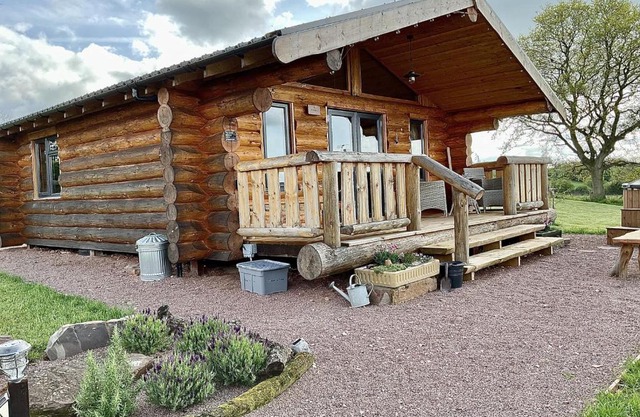 Rowan - Tedstone Log Cabins