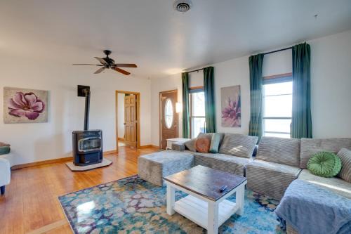 Rural Home Near Event Venue! 26 Mi to Black Canyon