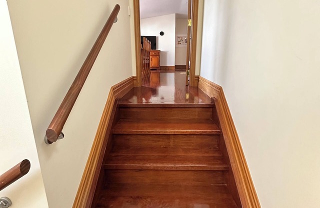 Russell Harbour Apartment