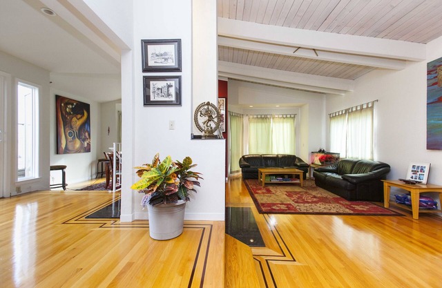 Russian Penthouse Hill Panoramic Views Decks by North Beach Fishermans Wharf Nob