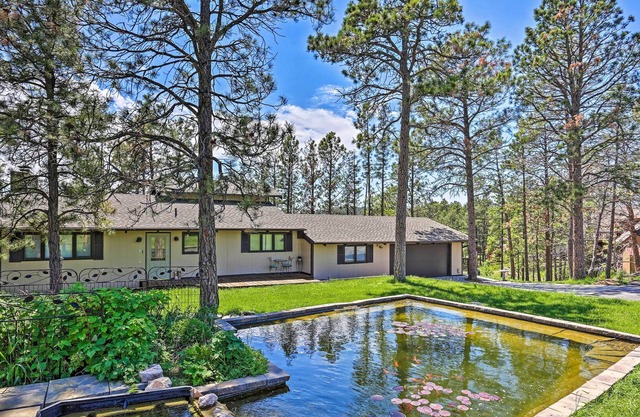 Rustic Black Hills Retreat w/ Expansive Views