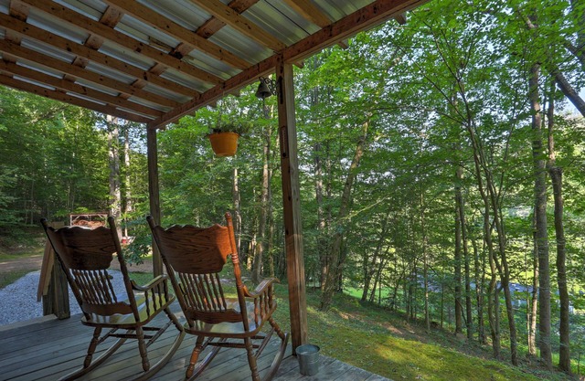 Rustic Briceville Cabin w/Porch Tucked in Forest!