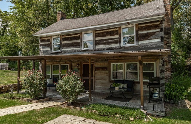 Rustic Cabin | 30 miles from Nashville