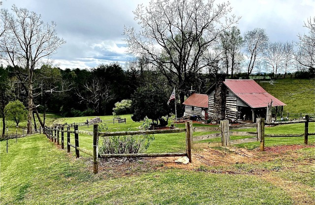 Rustic Cabin in the valley near the Smith River. Pets Welcome!