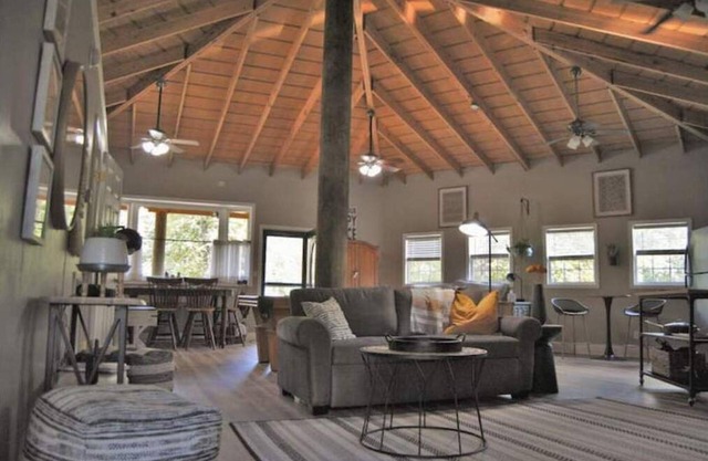Rustic Modern Cabin at Jadon's Pond