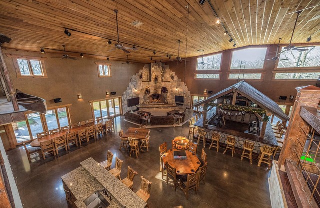 Rustic One of a Kind Private Residence, Sleeps 33