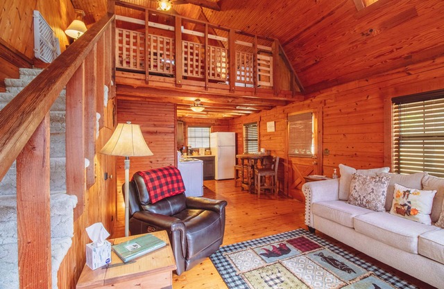 Rustic Splendor in the Ozarks
