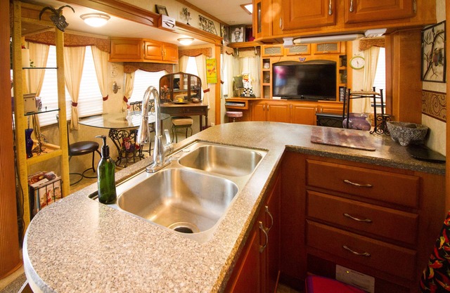 RV Near Restaurants/Breweries/Wineries/Venues