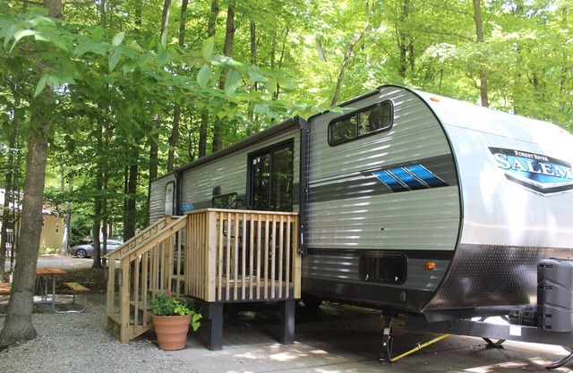 RV Rental #15 Sleeps 6 people