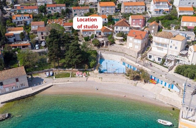 S2 - modern studio, just 50m from the beach