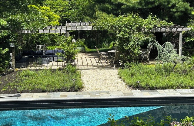 Sag Harbor 1.5 acre CAR and RESIDENT BEACH ACCESS