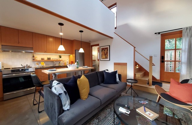 Sage Guest House in Historic Ladd's Addition