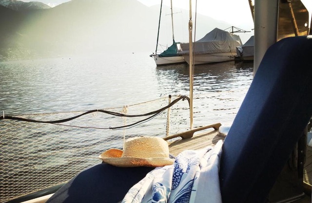 Sailboat, Do-Minus Design Retreat & SPA