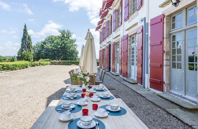 SAINT-ANNE - Stunning Estate Ocean & Mountain View, Heated Pool - BARNES