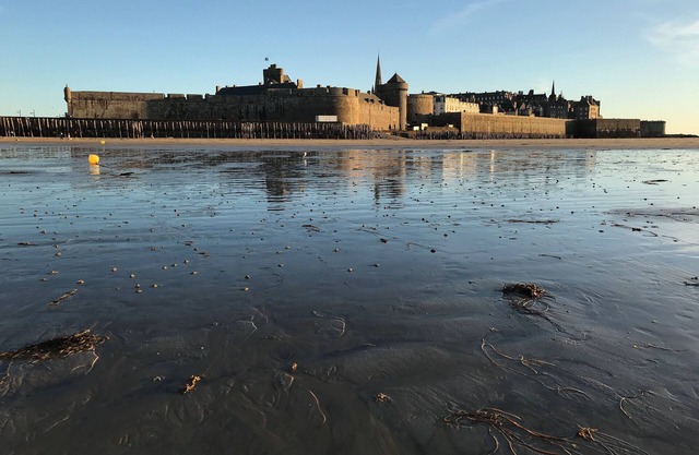 Saint-Malo Intra-Muros - T4 - Bourgeois building - Old world charm