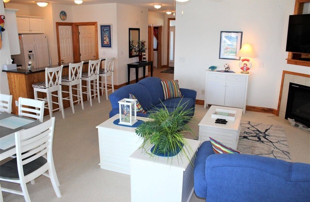 Salty Bichon - Sailfish Point Villa 5101