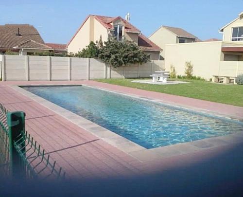 Samantha's Guesthouse 2