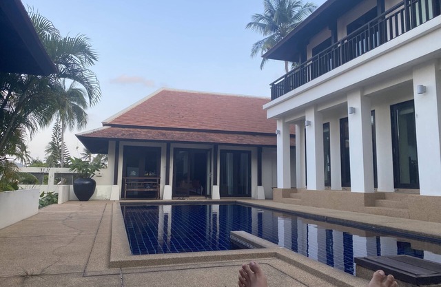 Samui Seaview Villa with private pool 2 mins from beach!