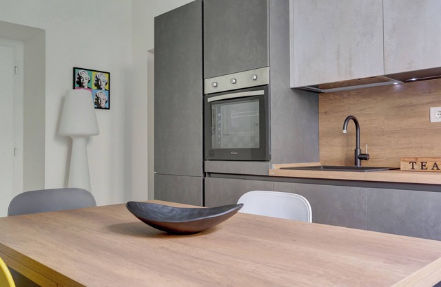 SAN GIOVANNI COZY APT - HOME AND MORE