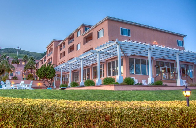 San Luis Bay Inn-High on the Bluffs of Avila Beach Overlooking the Pacific Ocean