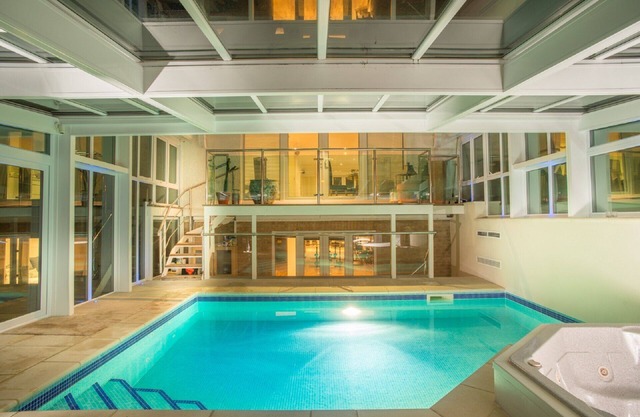 Sandbanks Peninsula Stunning Modern Luxury House - Heated Pool & Hot Tub
