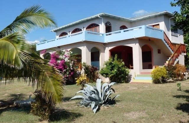 Sandy Rose Villa - Your tropical paradise getaway