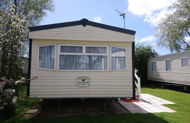 Sandy Shores - Vintage van in Winchelsea (D/F)