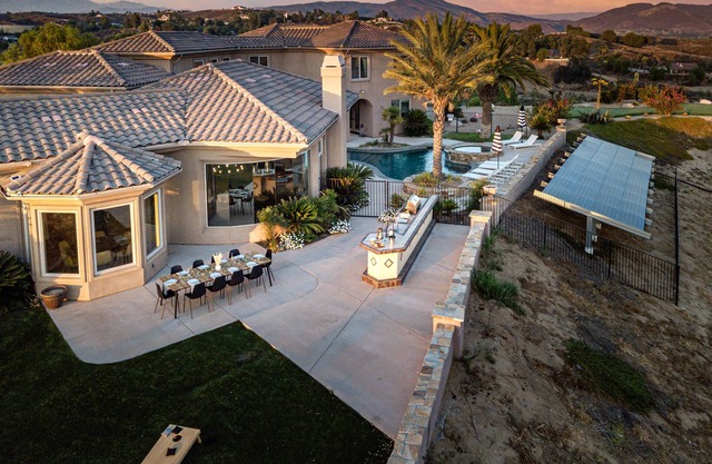 Sangiovese By AvantStay | Spectacular Estate w/Pool, Hot Tub & Putting Green