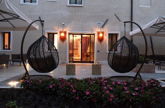 Santa Croce Boutique Hotel