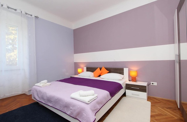 SANTIN One-Bedroom Apartment with Terrace