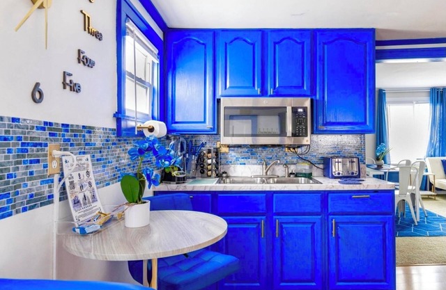 🔷Sapphire Haven Duplex🔷 Central Stunning Stylish Cozy Charming & Safe 4BR