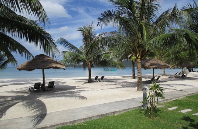 Saracen Bay Resort