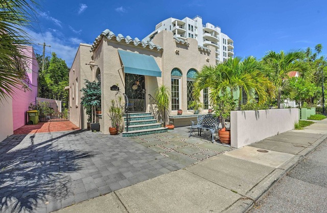 Sarasota Home in Historic District w/Patio!