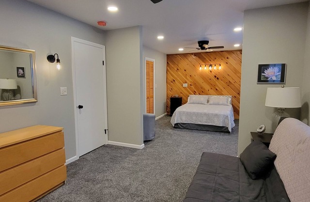 Saratoga Country Contemporary