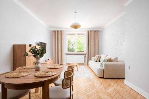 Saska Kępa Homely Apartment by BookingHost