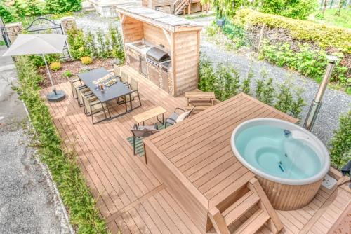 Sauna Bain Nordique Cinéma Vue Montange