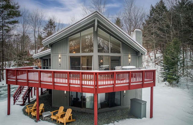 Sauna, Hot Tub, Game Room - The Gathering Place