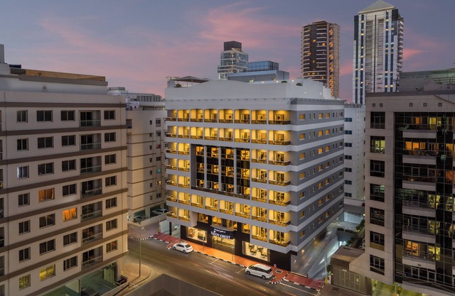 Savoy Crest Hotel Apartments