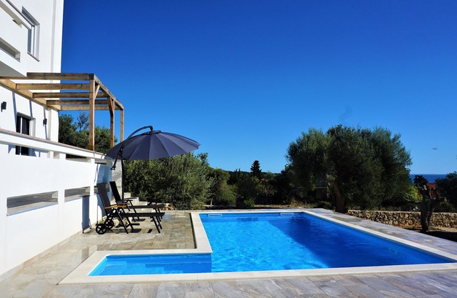 Schönes Ferienhaus mit Pool