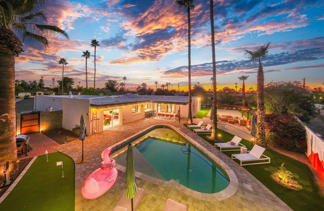 Scottsdale Retreat with Huge Private Yard, Beach Volleyball, Heated Pool