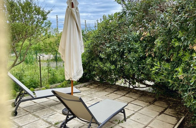 SE079 - Senigallia, two-room apartment with garden near the sea
