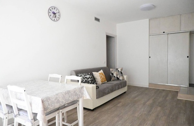 SE190 - Senigallia, renovated one-bedroom apartment with air conditioning