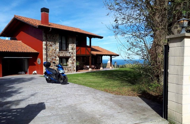 Sea and Mountain, villa in Lekeitio