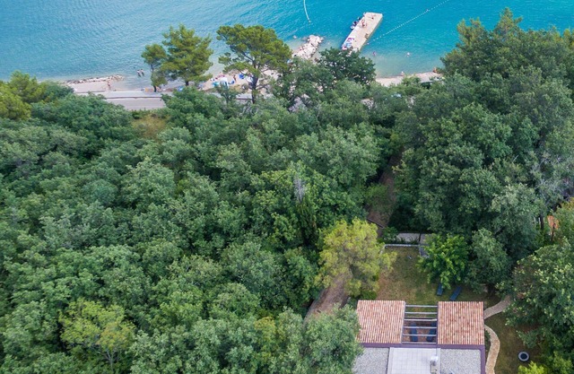 Sea Breeze Villa – Peaceful Escape by the Shore