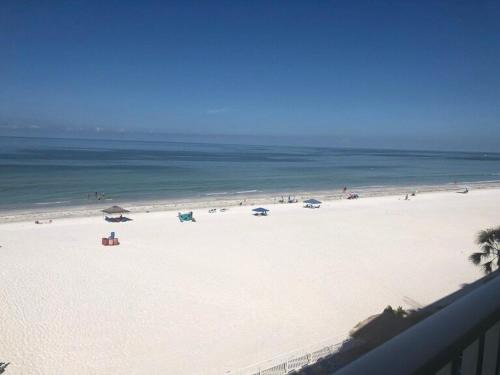 Sea Oats 401 - Beautiful 2 Bed 2 Bath Ocean Front Corner Unit - Prime Location!